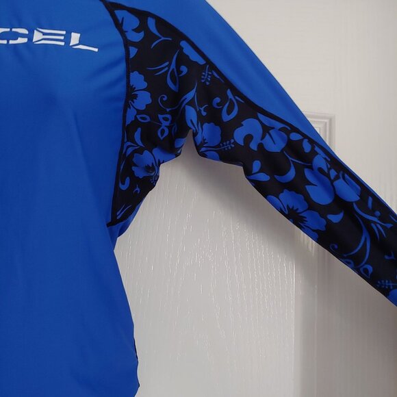 Xcel Hawaii L-Sleeve Blue Compression Surf Swim Rash Guard UPF30+ Sun Protection - Picture 7 of 10